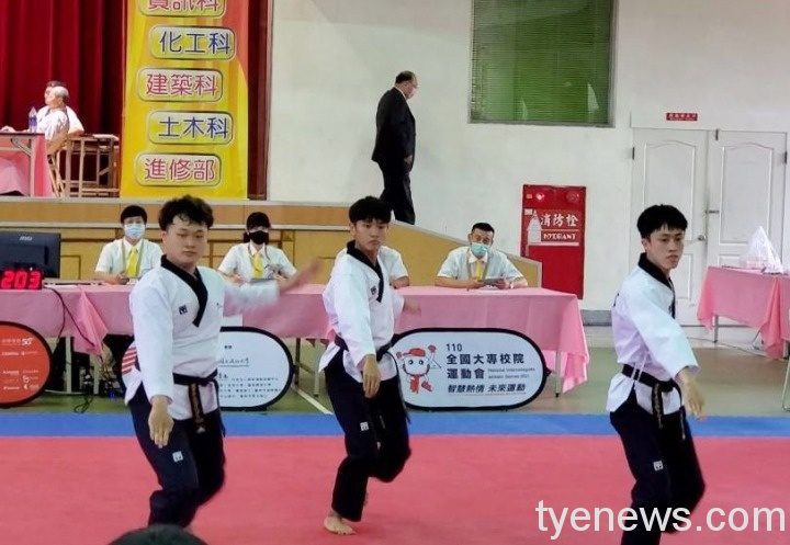 龍華科大學子參加全大運 擊劍勇奪冠軍、跆拳道亞軍 龍華學子全大運表現出色 3