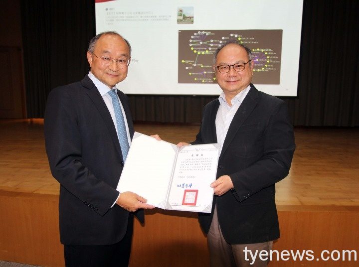 龍華科大「教師成長研習」期許師生精益求精成為人才 龍華科大邀張華平分享Fintech創新應用及跨域職場經驗 2