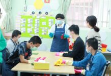 台灣樂作創益協會身心障家務隊 助獨居老人打掃締造雙贏幸福