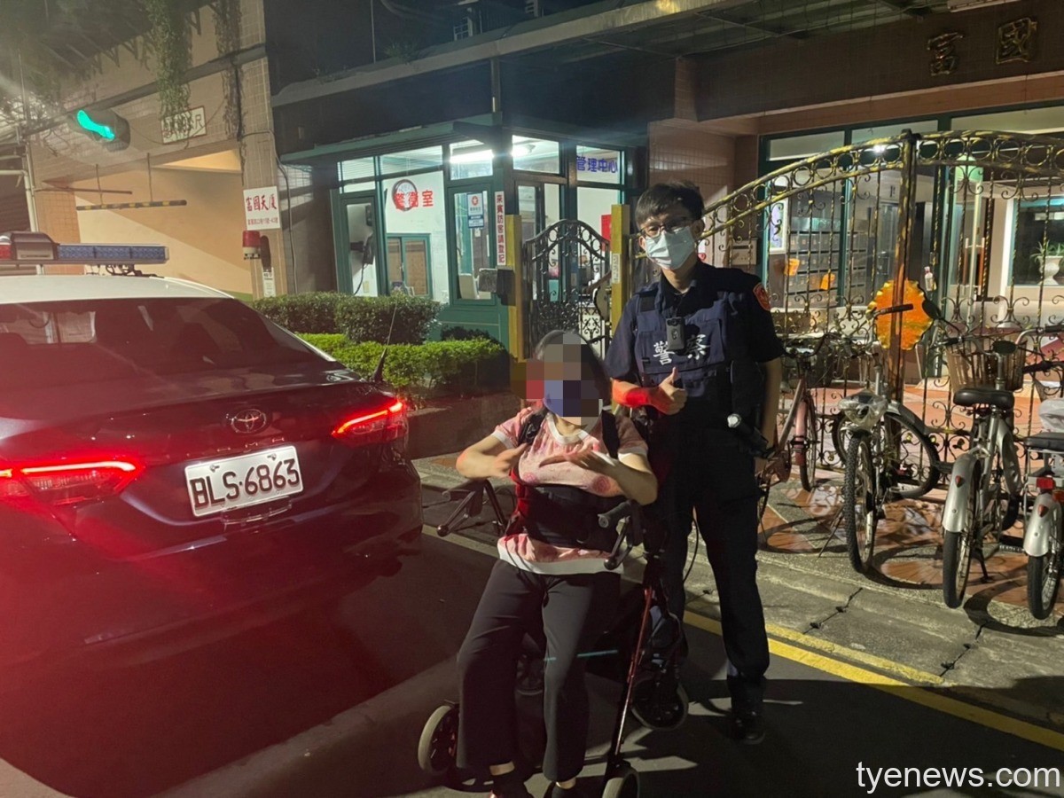 7旬婦深夜獨自徘徊 龜山警護送返家化解迷途驚魂 S 18636970