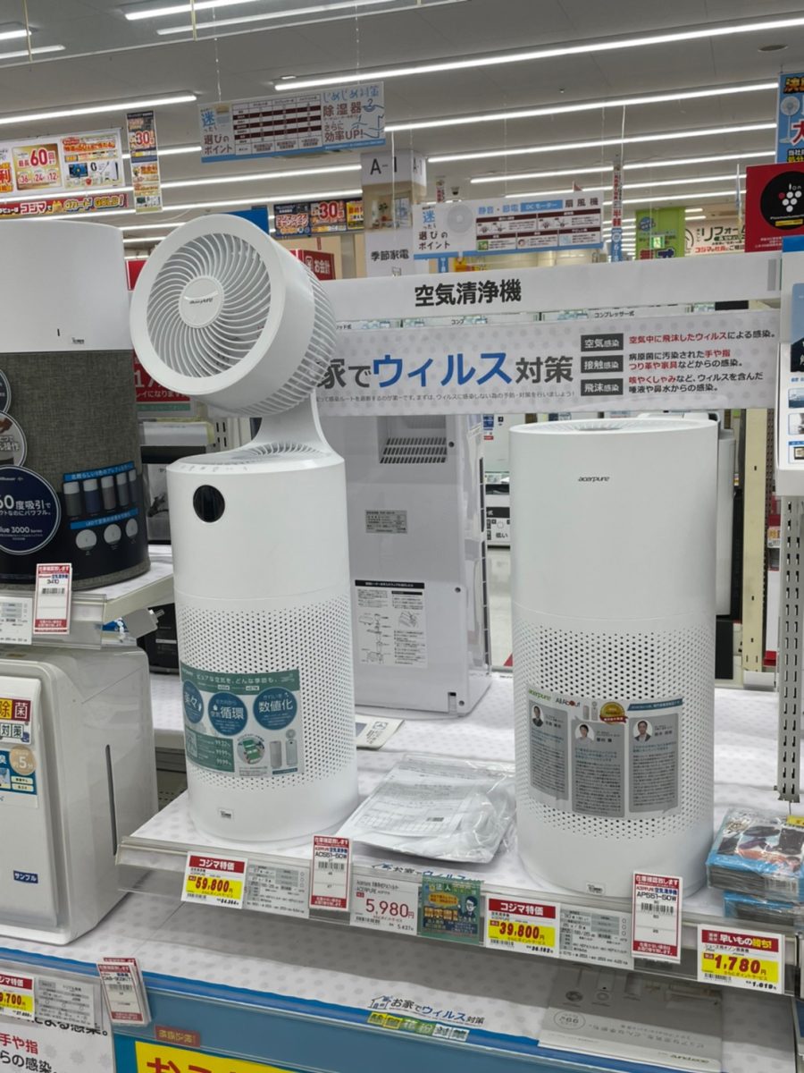 日本BIC CAMERA通路陳列，Acerpure在其中佔有一席之地。 scaled