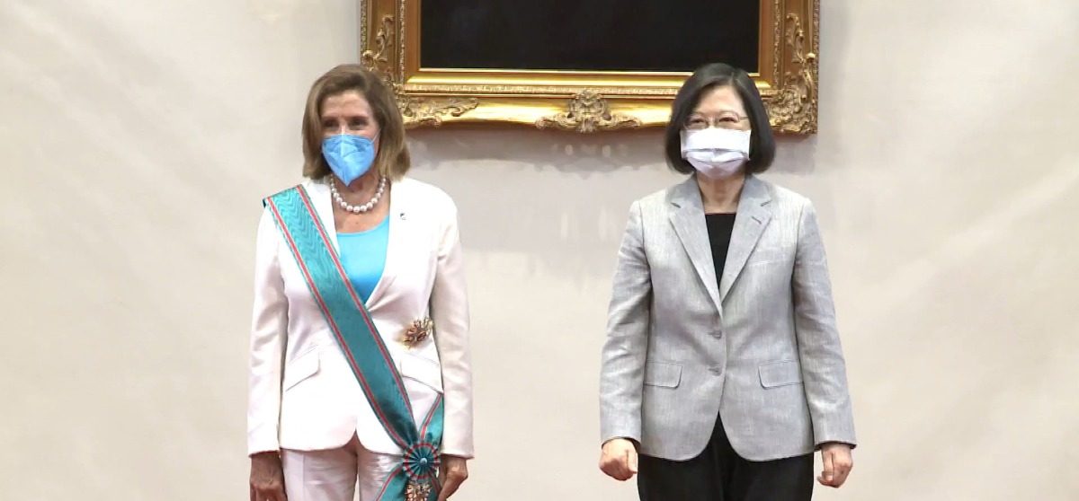 蔡英文親授特種大綬卿雲勳章 感謝裴洛西對台支持 螢幕擷取畫面 77 e1659512030280