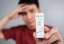 爆增81例死!本土11/3增29922人確診