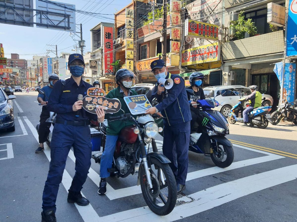 大溪警深入地方交通宣導 盼守護民眾人身安全 157583 scaled