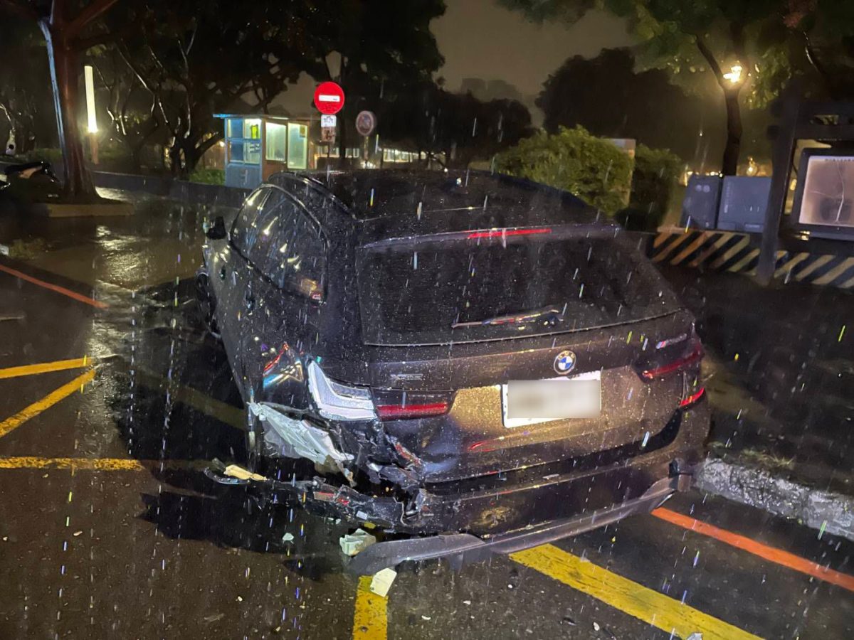 平鎮醉男酒駕失控自撞 車頭全毀 467196 scaled