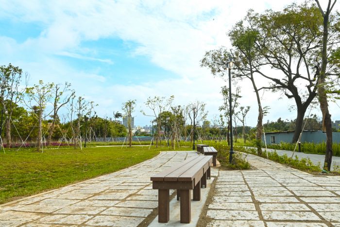 慈濟中壢園區捐贈人行道 、公園 傳遞社區共好精神 20221101190622899