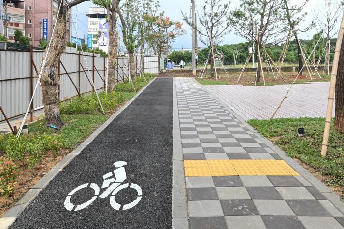 慈濟中壢園區捐贈人行道 、公園 傳遞社區共好精神 20221101190628245