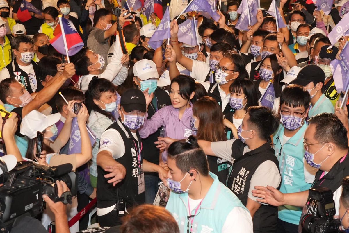 新竹市副議長與75位里長齊聚力挺!高虹安黃金之夜拚勝選人氣旺 315210298 677957837047294 5603045835601693434 n scaled