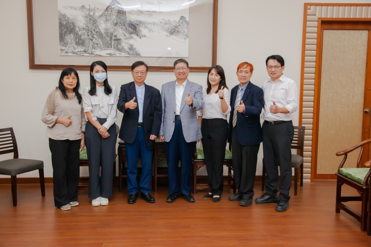 高虹安抱恙仍心繫新竹市民 向醫院請假拜會三冠王縣長 7d4baca2 bdca 48c9 8356 8eccee5dbb85