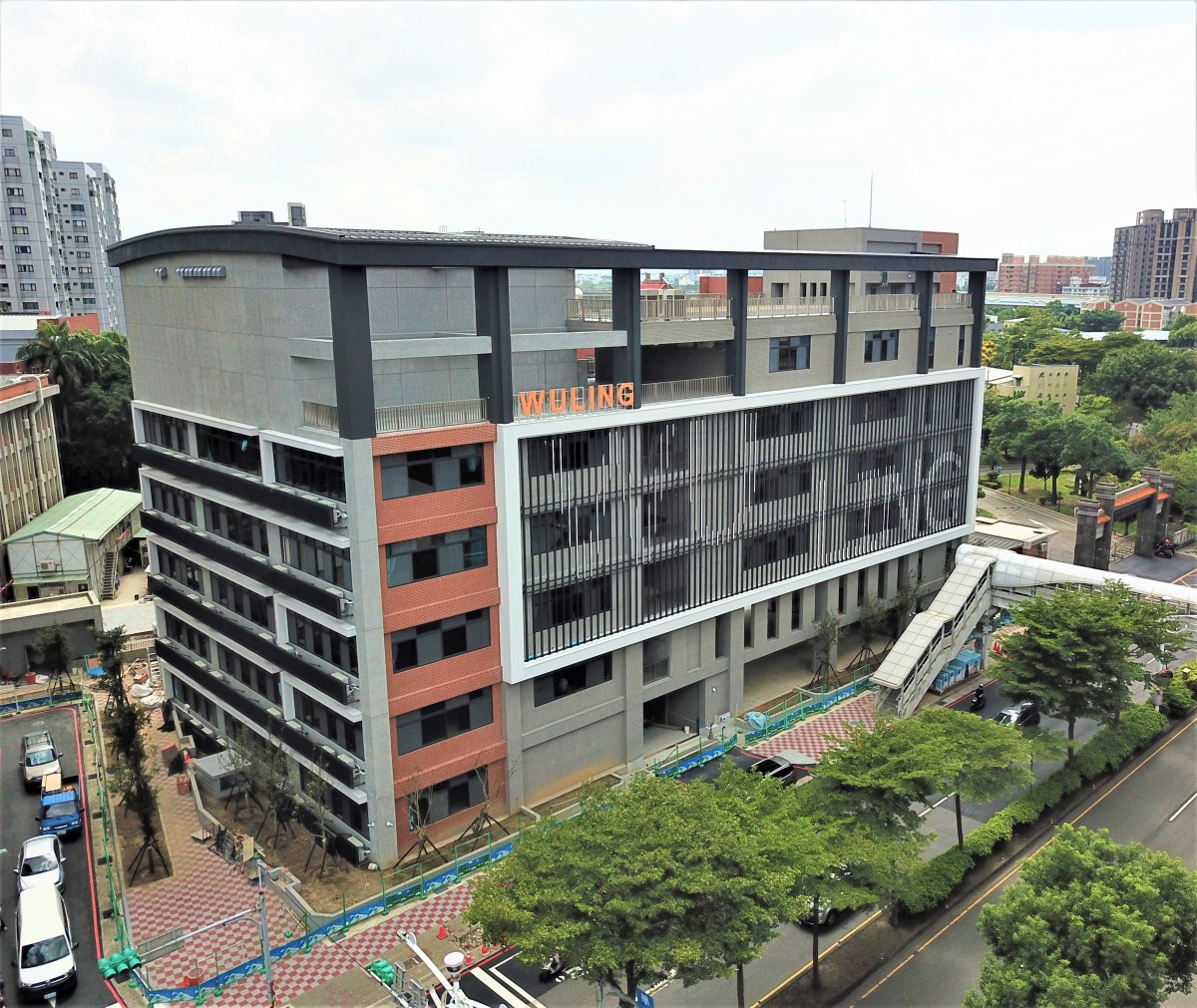 武陵高中新建專科教室大樓完工 地下停車場紓解社區交通負荷 DJI 0021