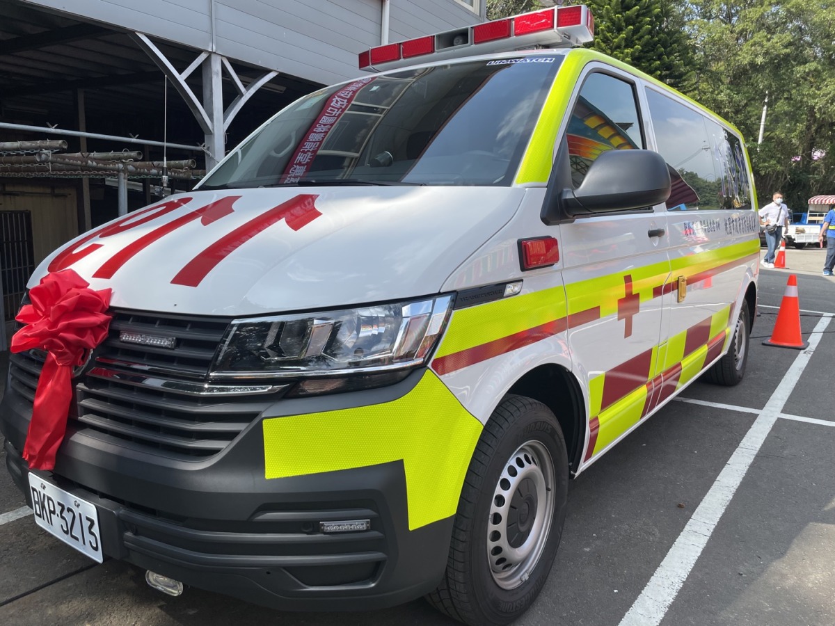 大溪聚賢慈惠堂捐贈桃市消防局救護車 提升救護品質 F6C29AA5 317D 478B 9574 2930BD95CE0D