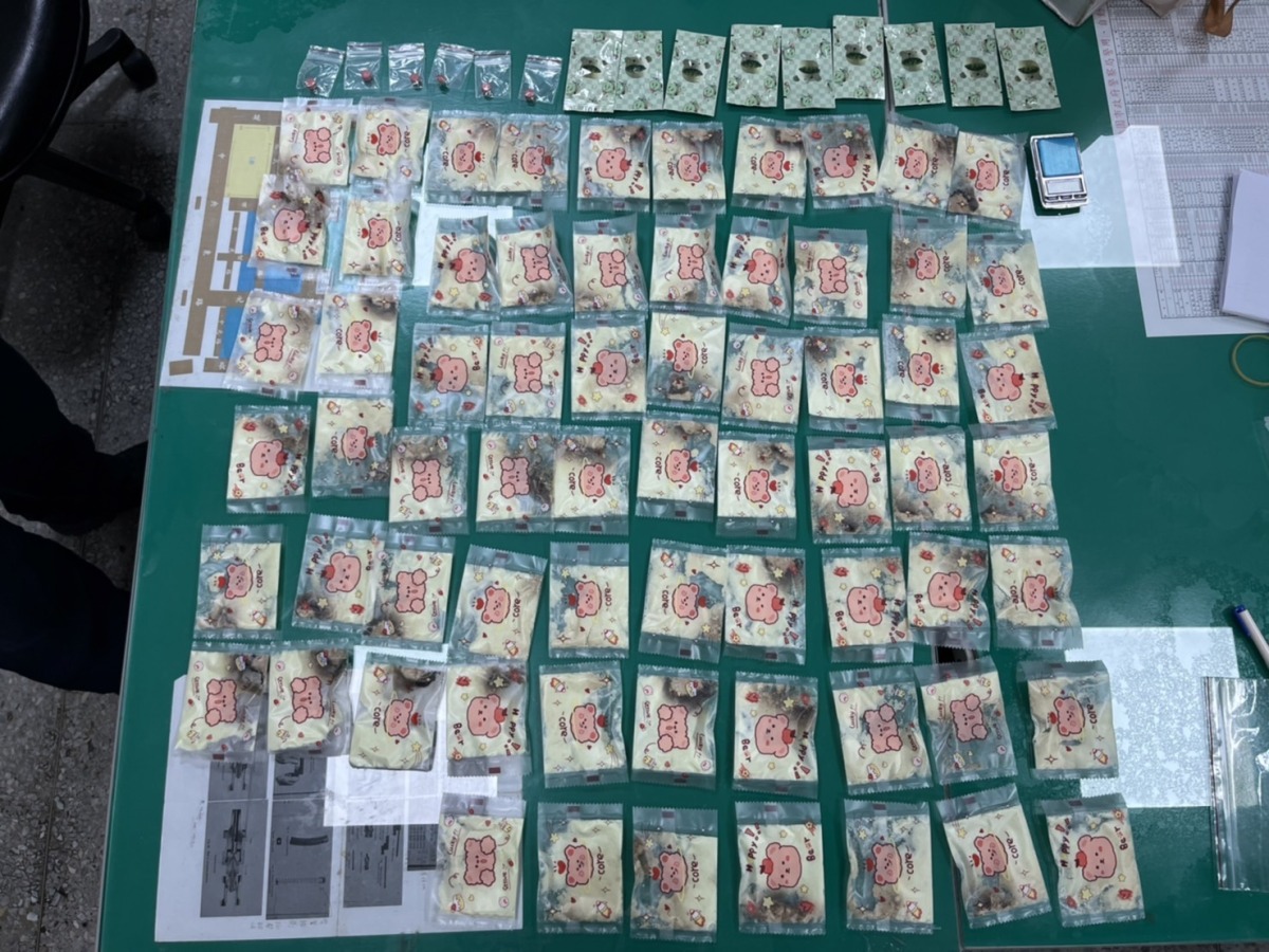 【有片】毒犯化身24H線上茶棧 壢警這句話釣出2嫌逮捕歸案 IMG 3540