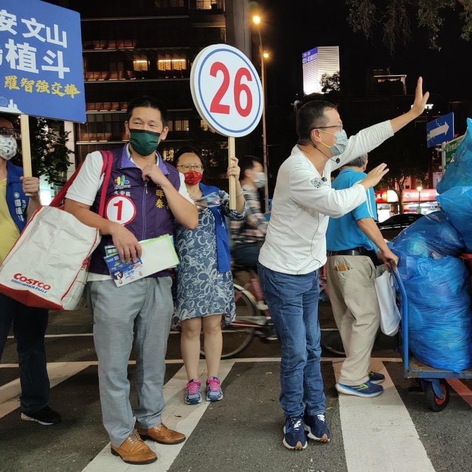 羅智強吐真言!籲北市、竹市藍粉「投給會贏民進黨的人」 S 19472590