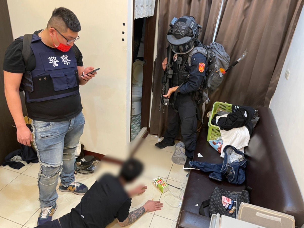 虛擬貨幣交易黑吃黑 犯罪集團5人被逮搜出達姆彈 S 250413087
