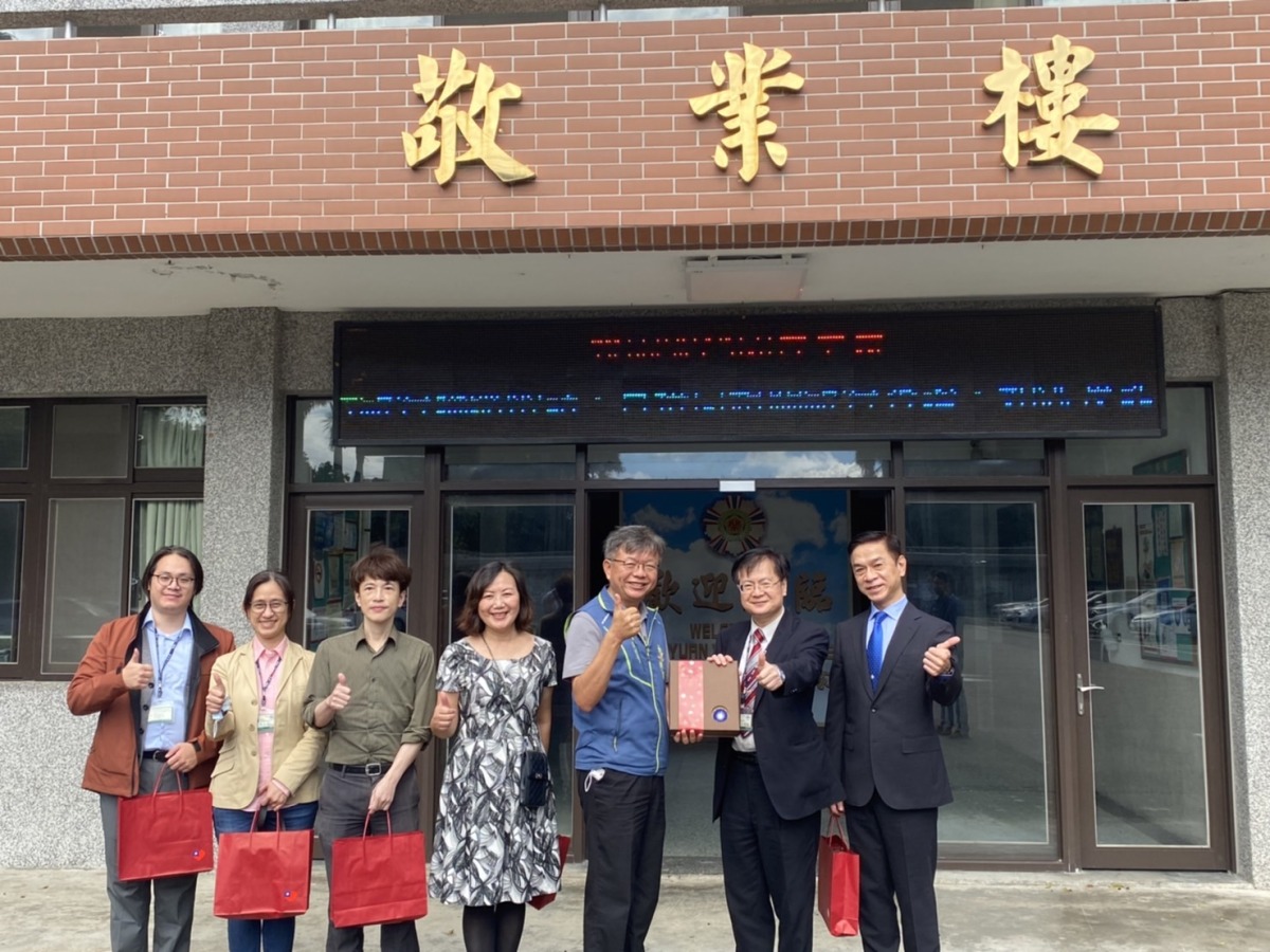 桃園榮家攜手恩主公醫院 綠色通道助長輩就近看診 S 349937668