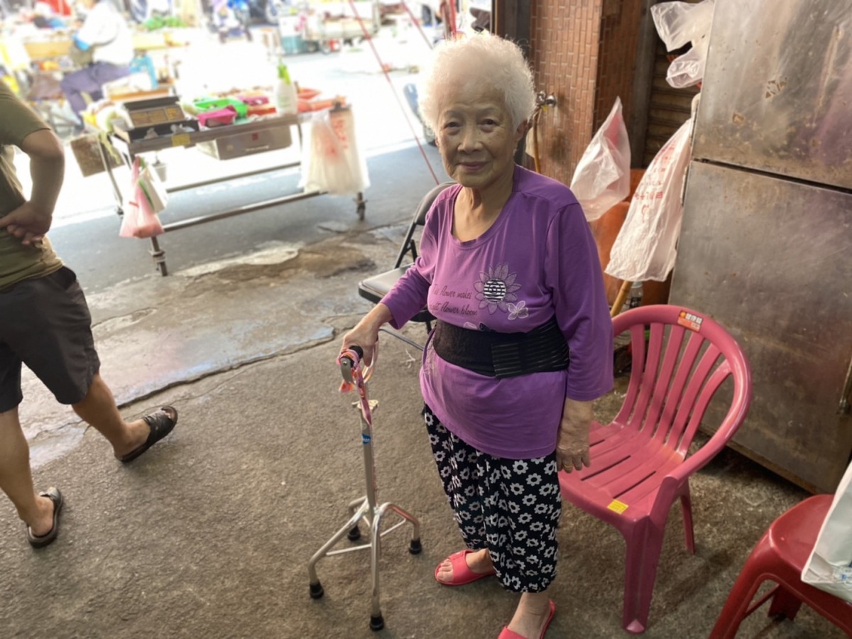 北醫新國民醫骨折微創手術 9旬嬤恢復行動自如重拾笑容 S 37347335