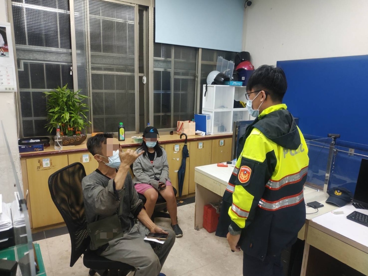 身心障女深夜獨自徘徊 楊梅警一查竟是失蹤人口 S 5963817