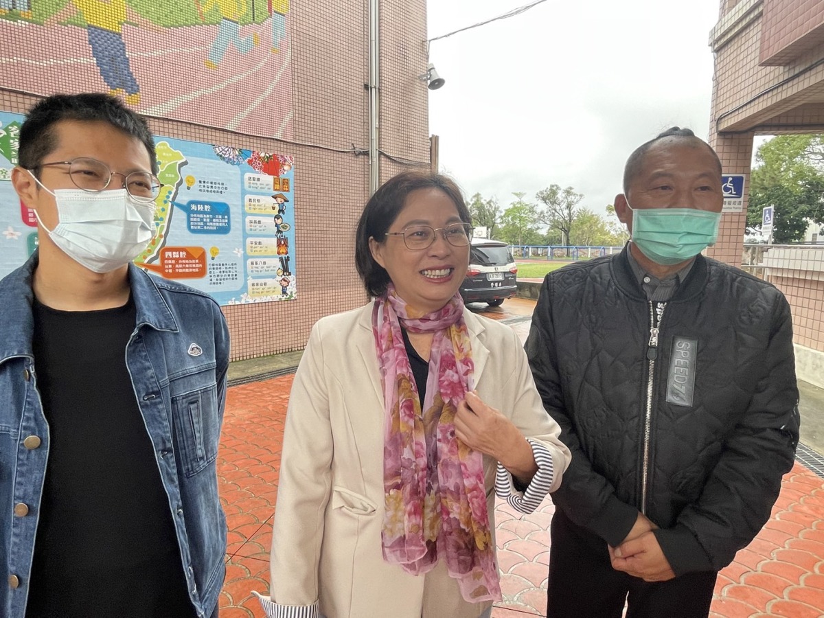 賴香伶楊梅上田國小投票 曝舊疾復發 S 66052105