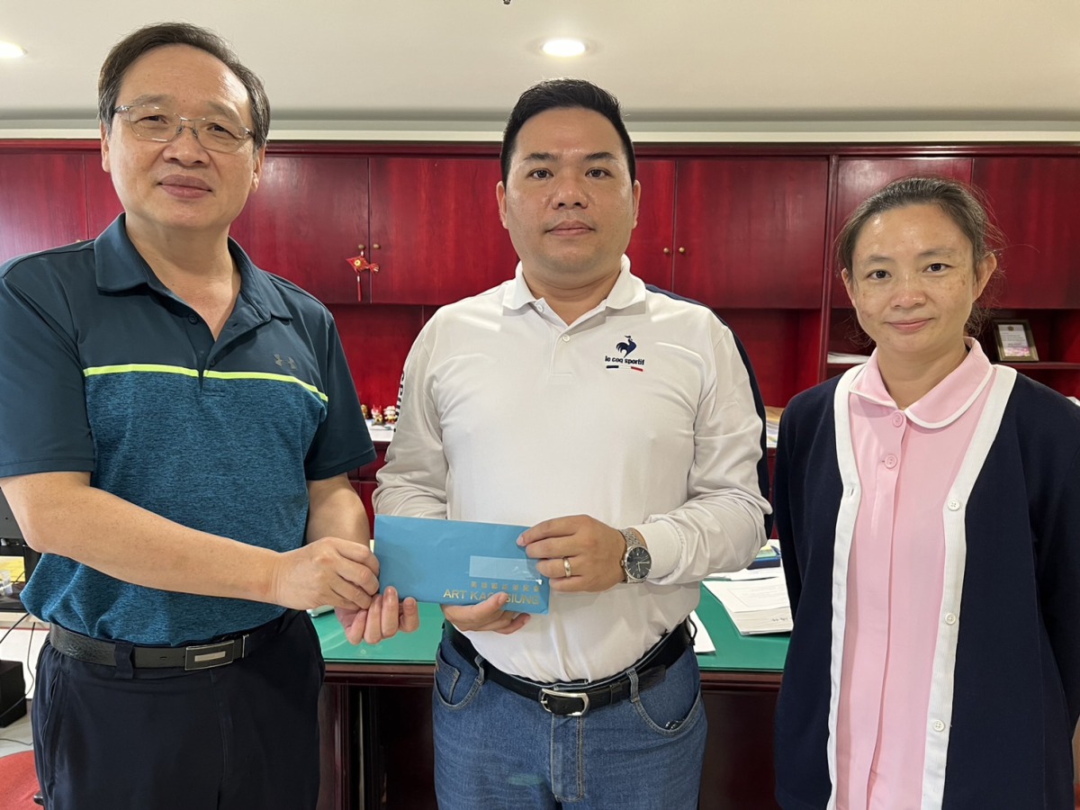 東照廣告捐贈防疫善款 協助八德榮家共抗疫情 八德榮家酆世俊主任感謝東照廣告事業股份有限公司以實際行動全力支持防疫