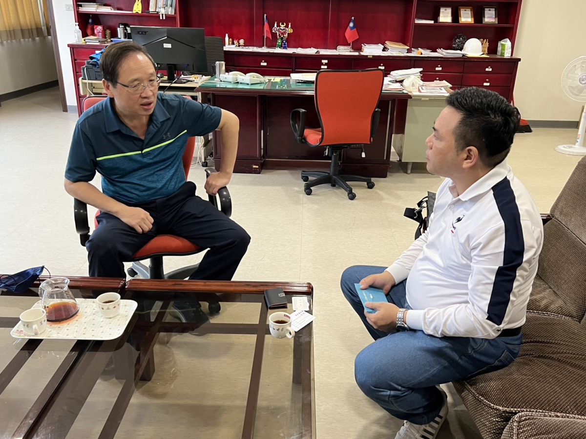 東照廣告捐贈防疫善款 協助八德榮家共抗疫情 東照廣告事業股份有限公司王仁傑協理代表吳東岳總經理親至八德榮譽國民之家捐贈善款