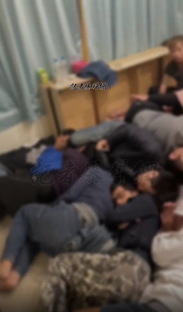 台版柬埔寨囚禁現場曝!逾20人交疊5坪小房間 遭蒙眼、手腳上銬 螢幕擷取畫面 255