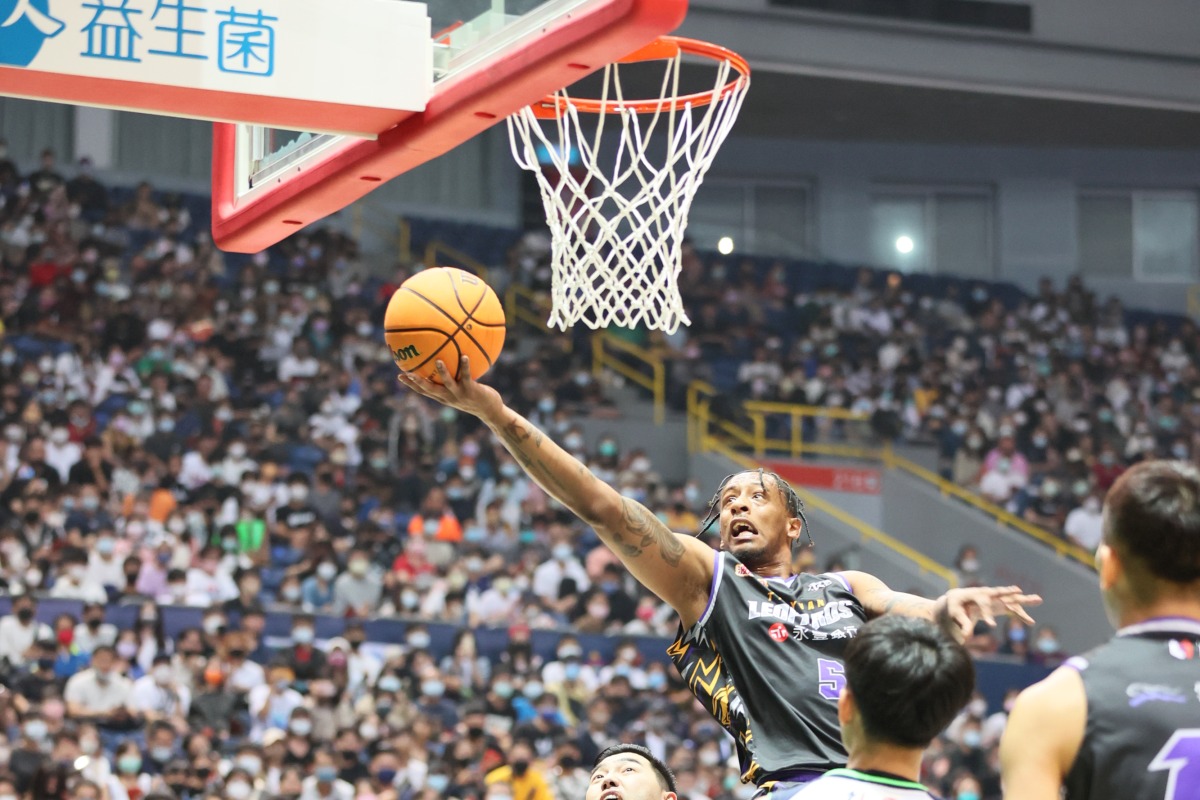 威廉斯狂飆37分 桃園永豐雲豹仍苦吞三連敗 02 1