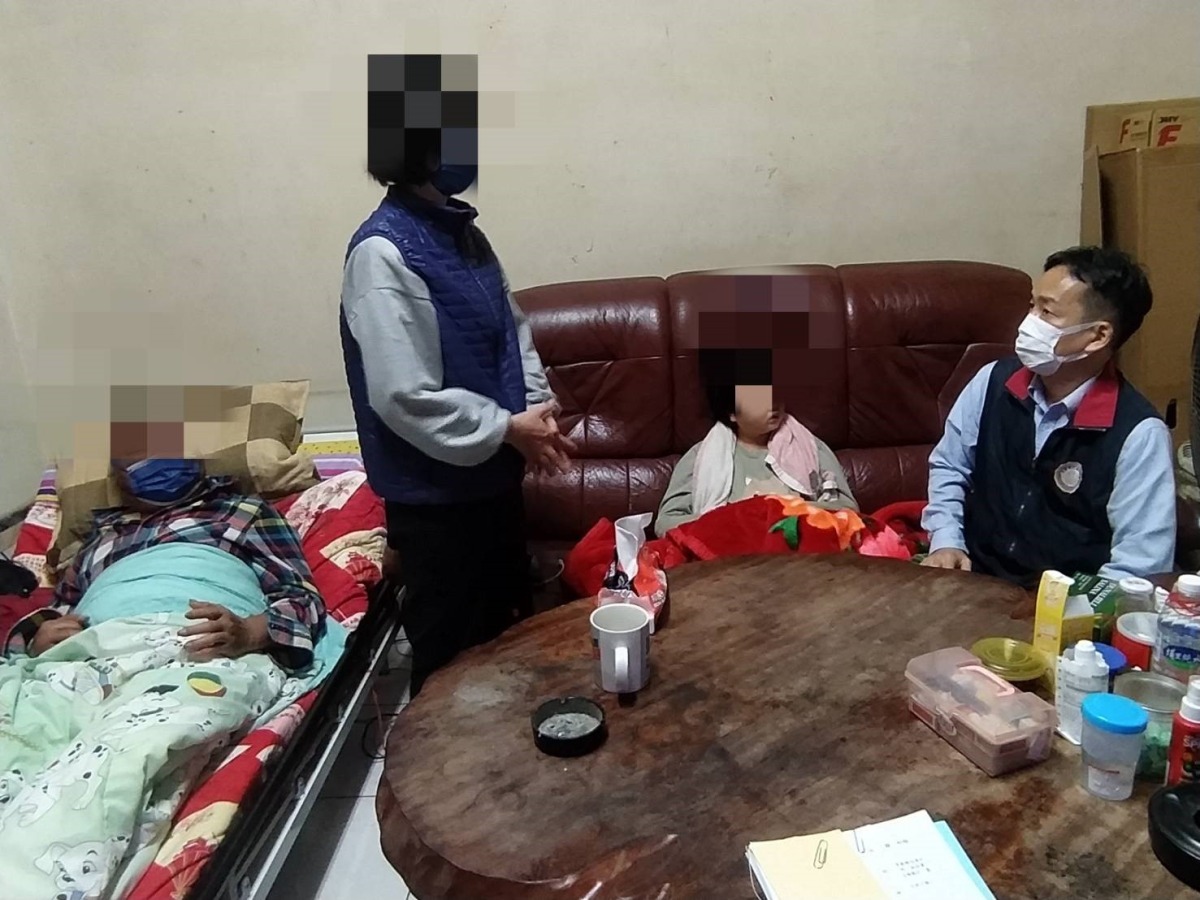 男中風臥病在床欠費9600遭移送執行 桃園分署送暖 1670904921699