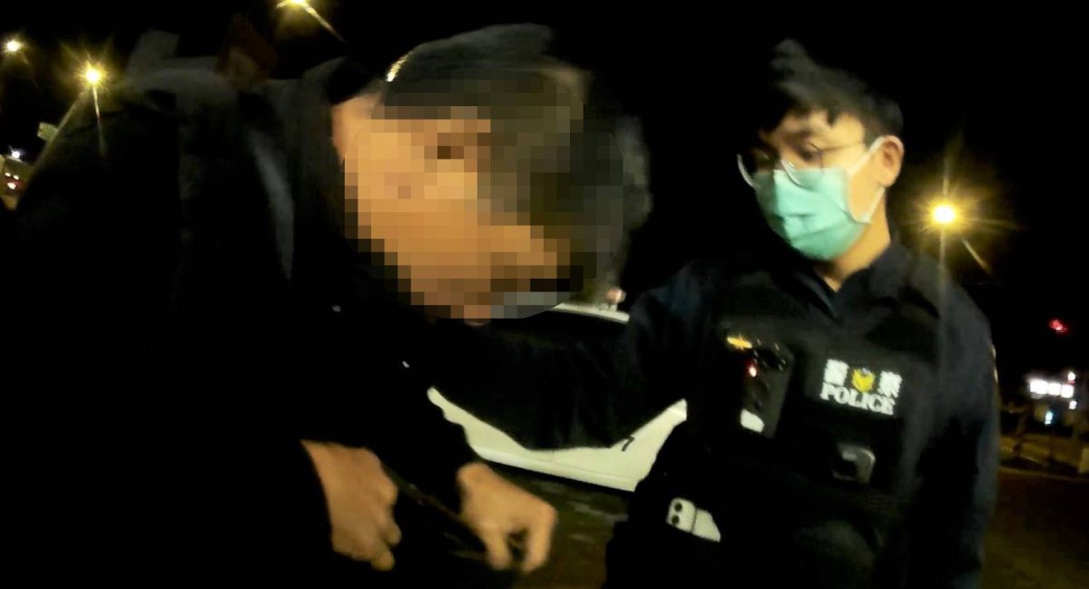 酒醉男遺失錢包徘徊街頭 大園警幫忙尋回助返家 209846 scaled