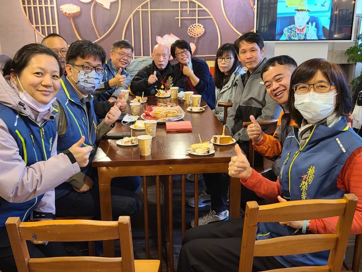 榮民毋寶琨百歲壽辰 桃園榮家齊聚歡慶 S 113811518