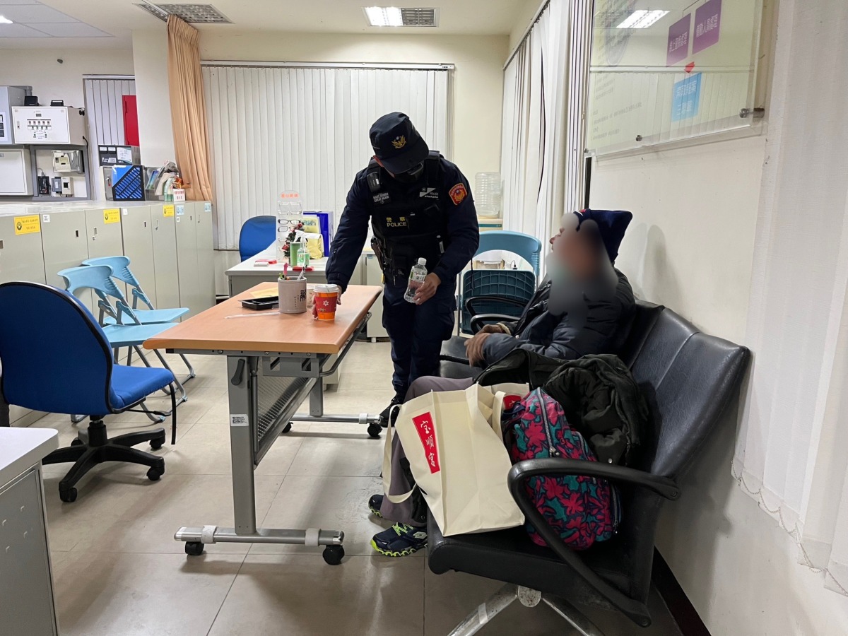8旬老船長迷航2天 「學弟」龜山警主動關懷助返家 S 262004758