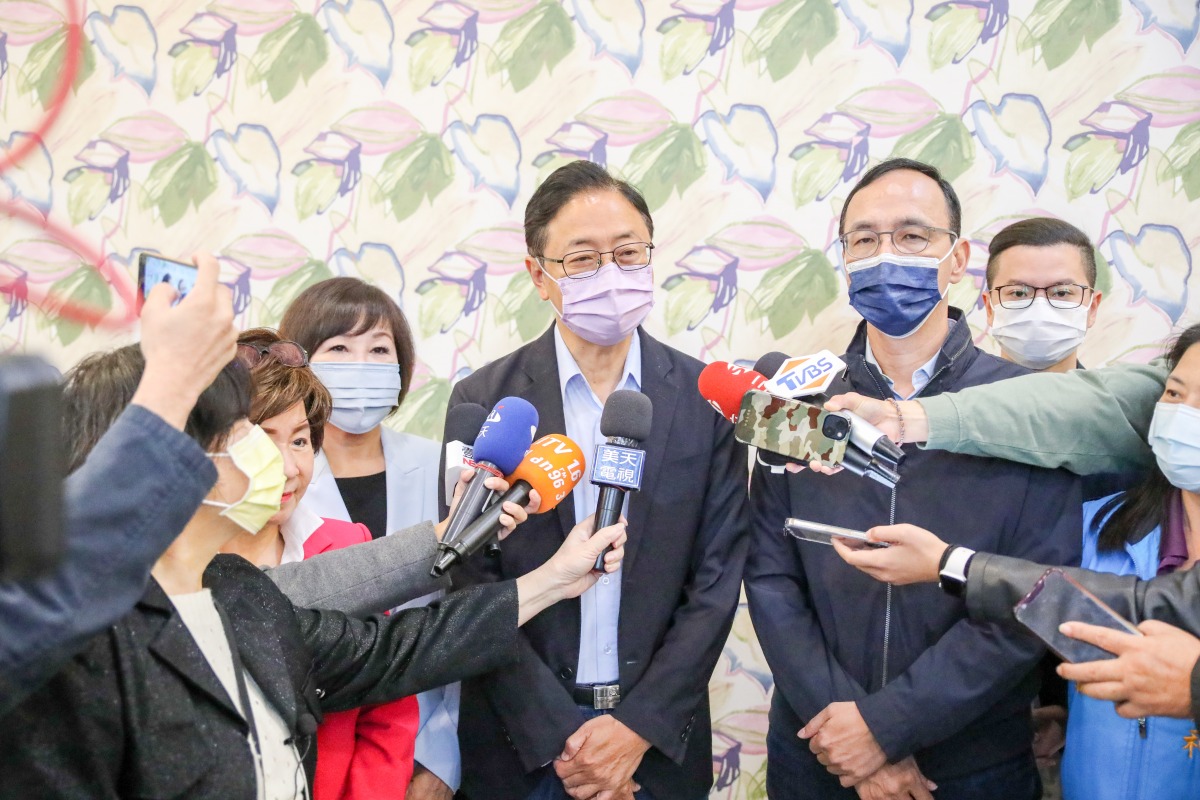 張善政感恩茶會登場 朱立倫籲蔡英文為瞎挺抄襲道歉 S 436854787