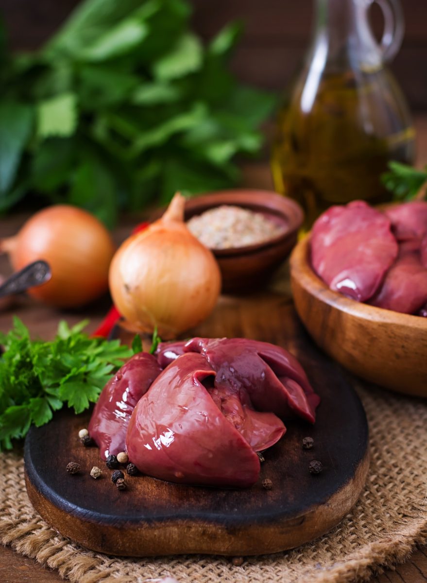 冬至飲食少碰這3類 多吃3紅2白健康過佳節 raw chicken liver cooking with onions peppers scaled