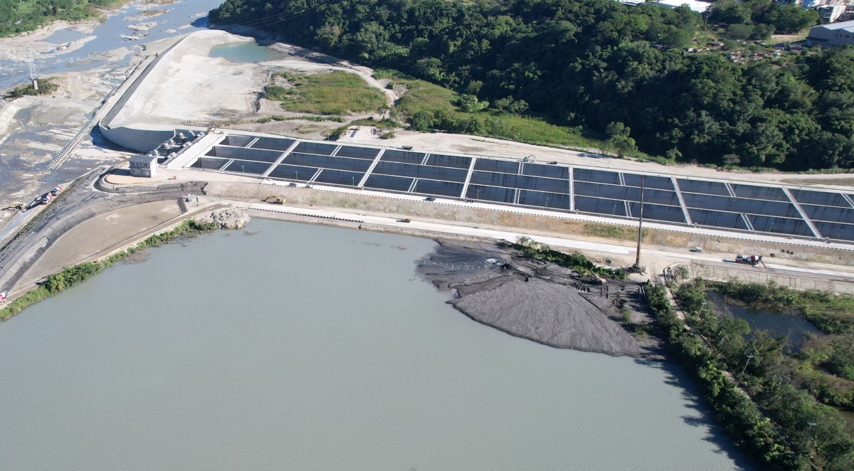 石門水庫清淤量創新高 持續維持庫容穩定水源 阿姆坪防淤隧道沖淤池
