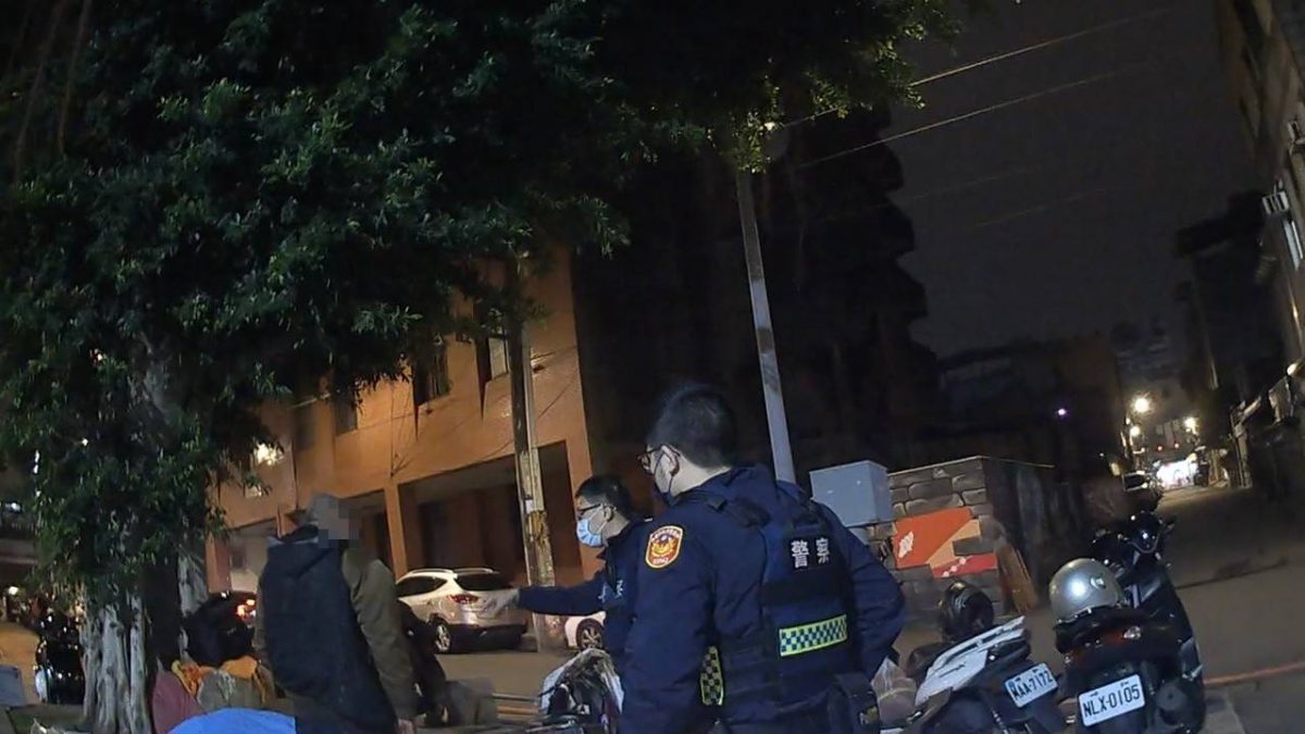【有片】桃園夜市廁所旁「打手槍」 男反問:公共場所不可以嗎? 1308397 scaled