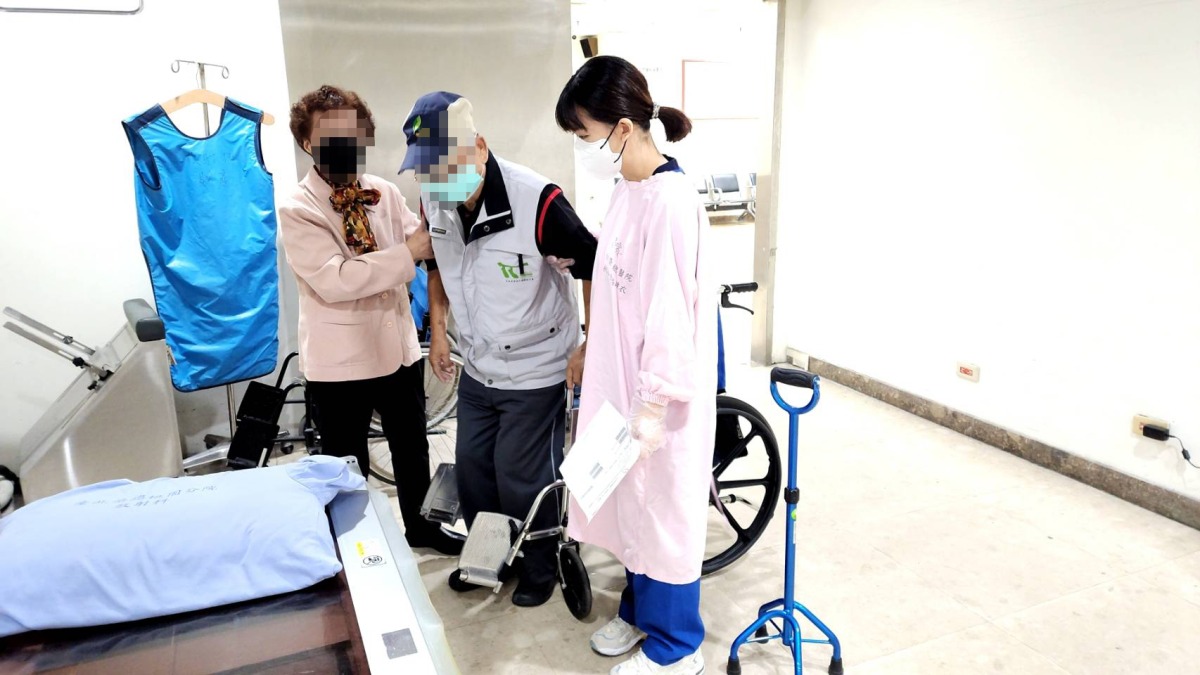 北榮桃園分院放射師不畏疫情衝擊 提供優質高齡照護服務 140514