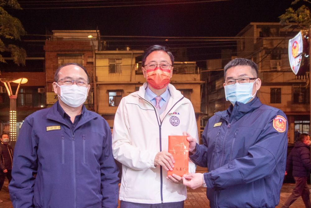 張善政慰勞警察 提醒執勤首重安全 2023118220 45 2