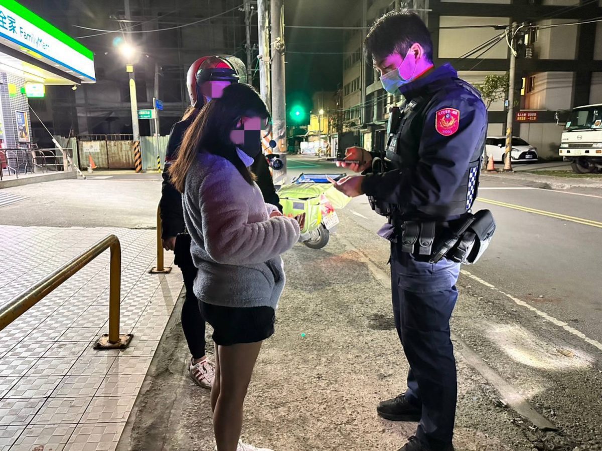 少女年節探親找不到路 大園警及時救援解圍 228261 scaled