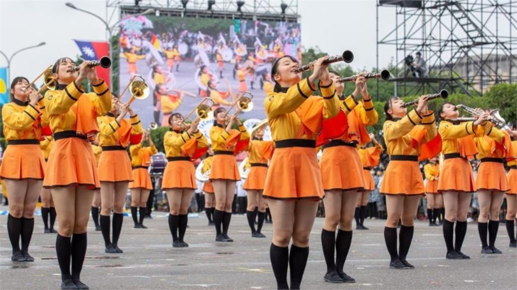 「橘色惡魔」引爆除夕夜!今晚演出最招牌「這首歌」還要向台灣賀新年