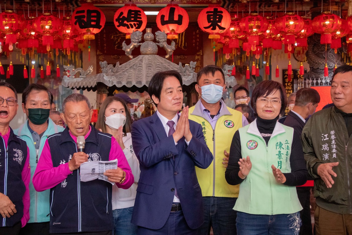 東山媽祖好發揮! 員林圳安宮迎來賴清德參香發福袋 IMG 1764