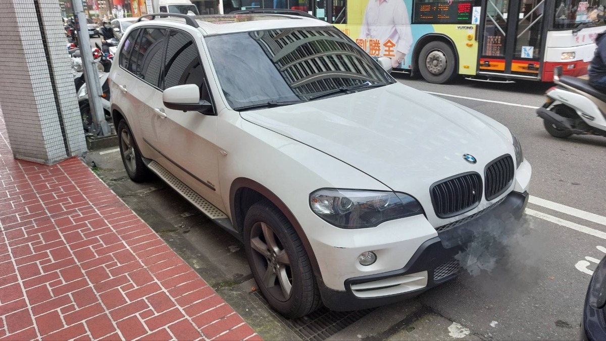 【有片】男子侵占前女友車四處跑 遭警專實習生一眼識破 S 114851868