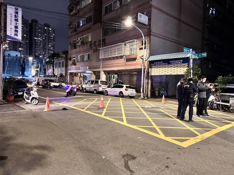 【有片】幫派「黑人家族」老大遭槍殺 身中6槍倒臥血泊送醫不治 S 125042723