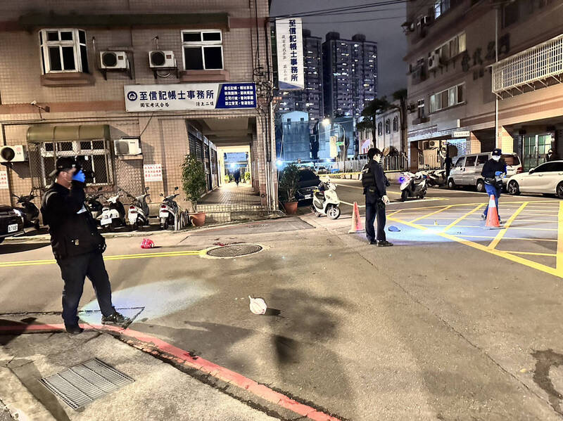 【有片】幫派「黑人家族」老大遭槍殺 身中6槍倒臥血泊送醫不治 S 125042725