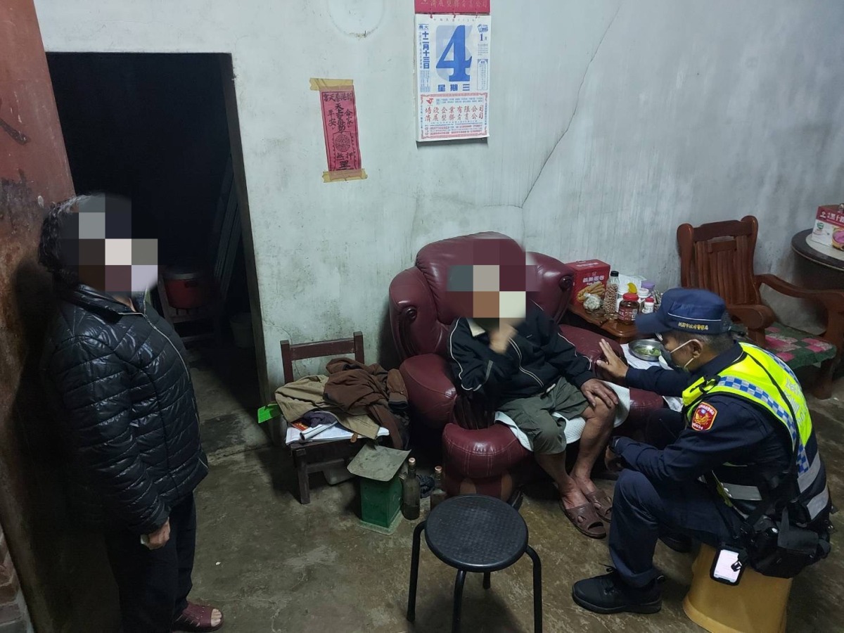 女兒驚見紙條急報警 老父親誤信「假法官」險遭詐10萬 S 9461771