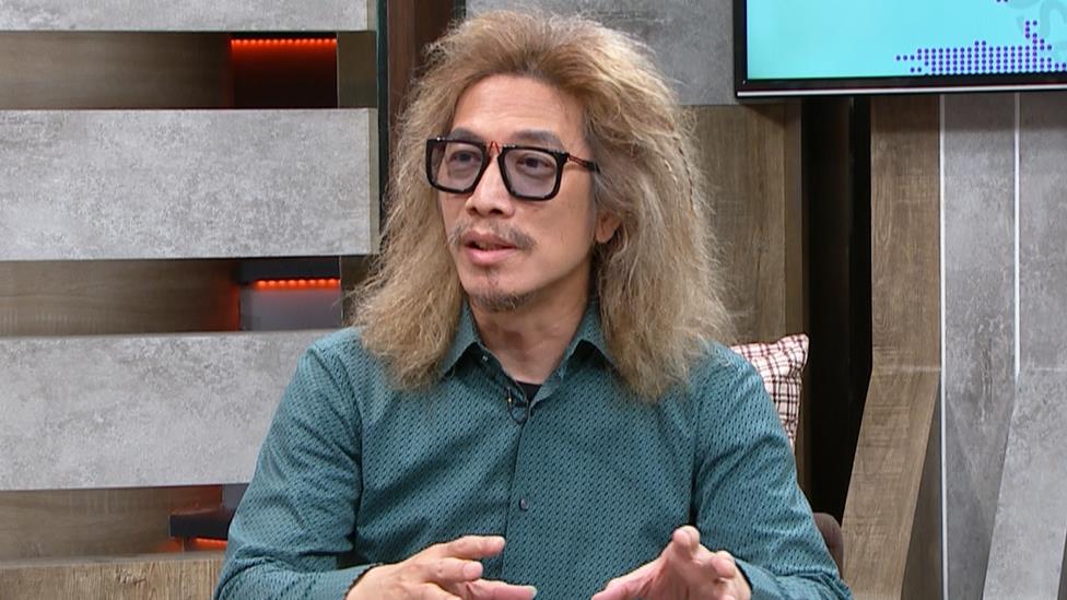 狂放不羈搞怪有理!金曲歌王朱頭皮「出道30年」曝心路歷程