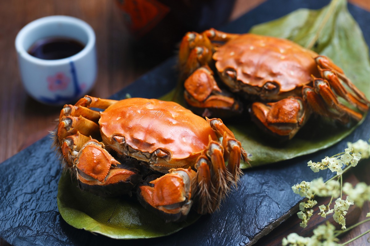尾牙大啖美食 這2舉動恐讓你痛苦過年 steamed crabs china yangcheng lake stone board