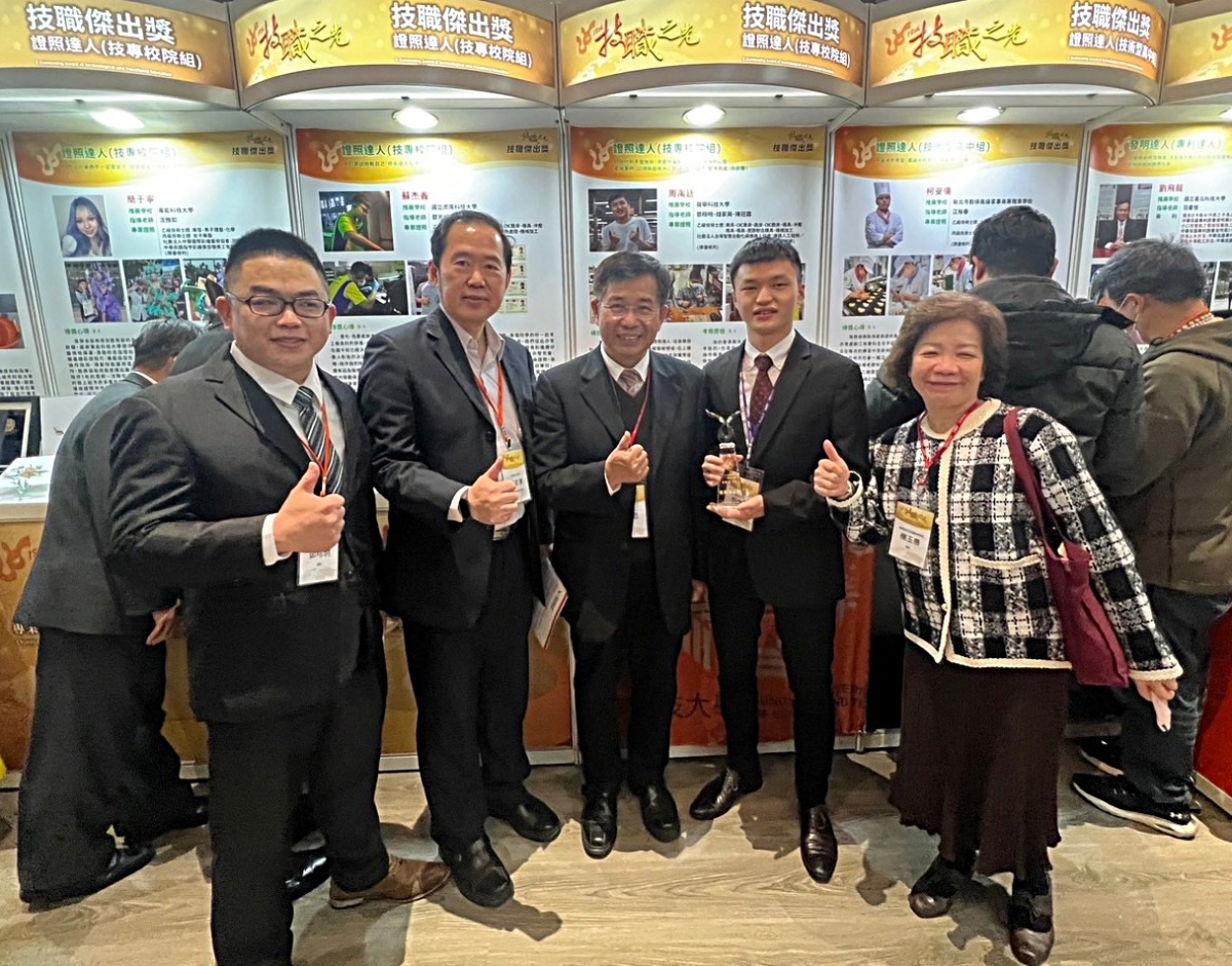 達人擁10項證照 龍華科大機械系周禹廷獲選教育部技職之光 1