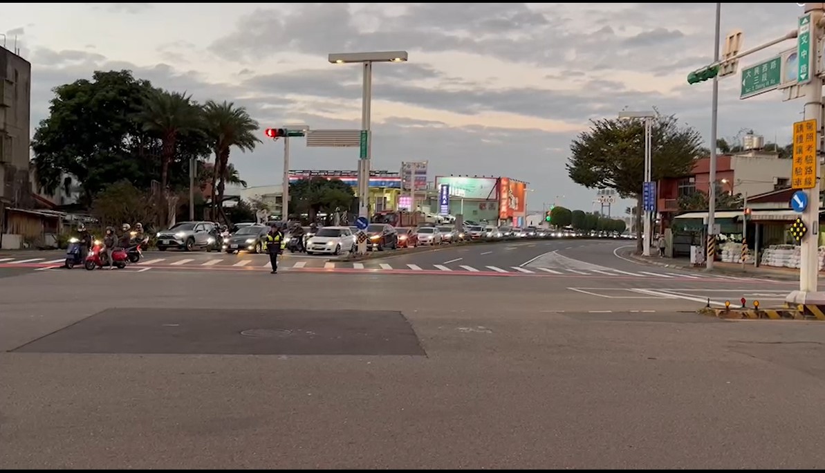 桃園交通局推「偏心左轉道」 這路口優先執行 01