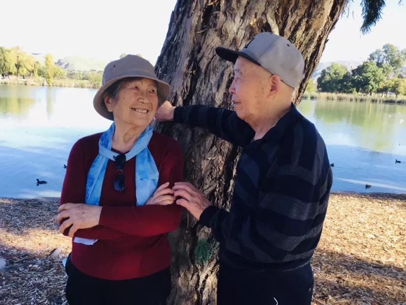 老夫妻看電影配瓜子 2人嗑壞3顆牙 167729115443377 P20245733