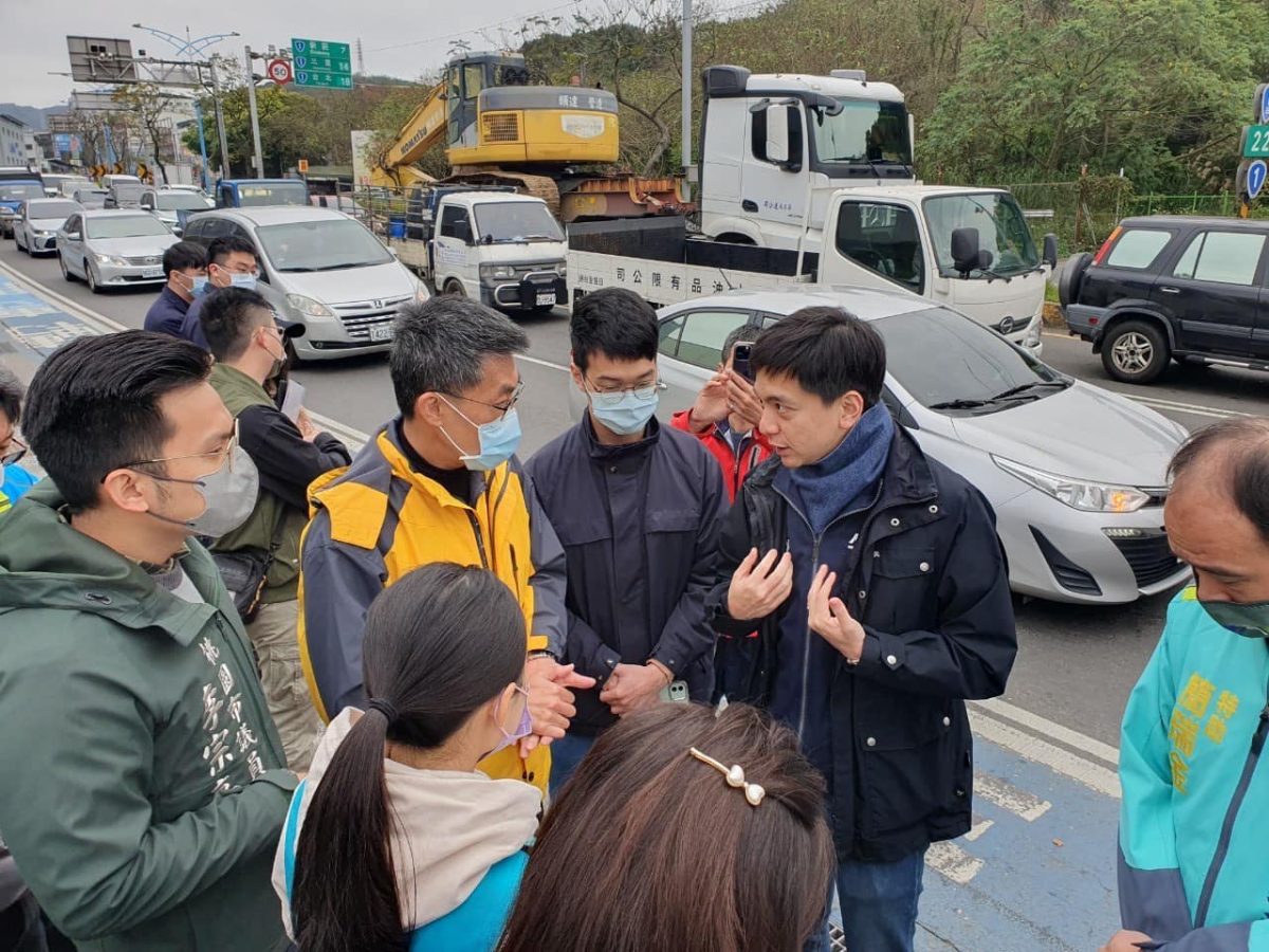 龜山萬壽路二段機車靠右左轉惹民怨 科技執法暫緩 331317648 1426136138189122 9220976302098350242 n scaled