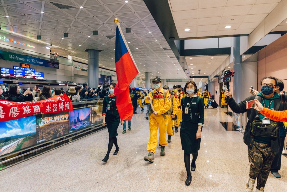 英雄歸來!台灣搜救隊完成土耳其救災任務 抵達桃園機場 3e0afa43 cc85 4a0e 949d d94dd9c84d75